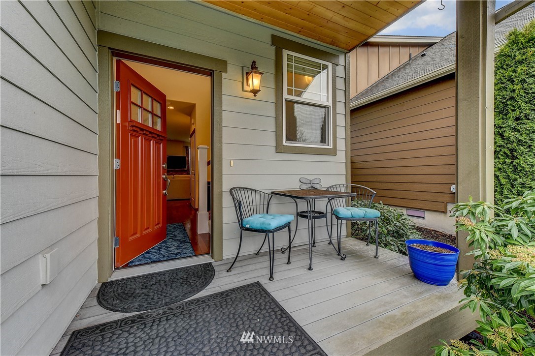 1024 Chestnut Loop Mount Vernon, WA 98274 - Photo 2 of 21 Gallery Image 2