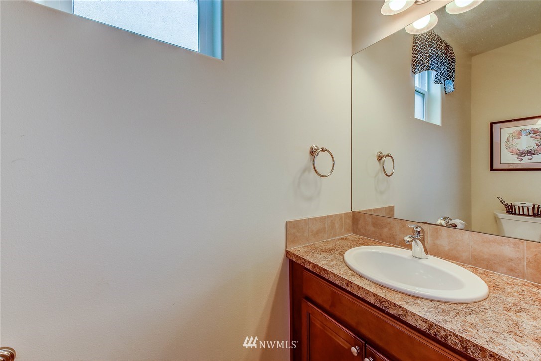 1024 Chestnut Loop Mount Vernon, WA 98274 - Photo 17 of 21 Gallery Image 17