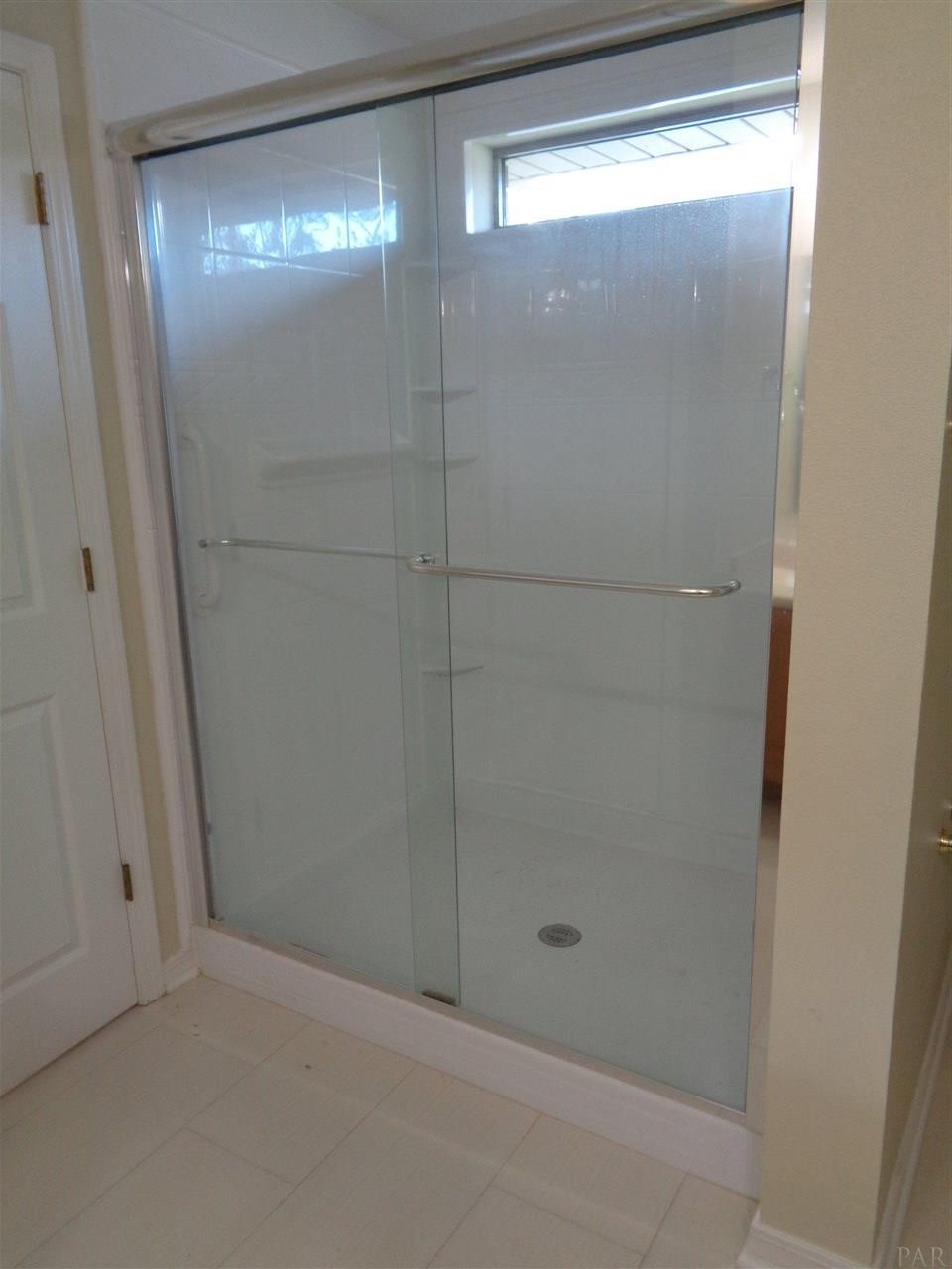 595 Riola Place Pensacola, FL 32506 - Photo 15 of 34 Gallery Image 15