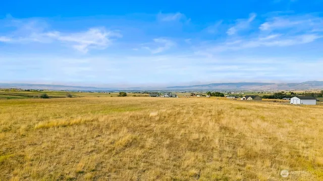 $399,000 | 411-nka) Rolling Hill Drive, Ellensburg, WA 98926