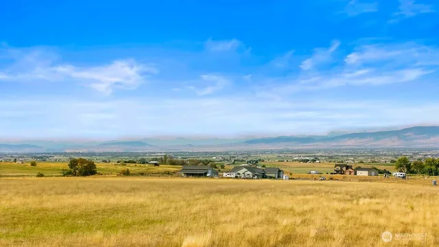 $399,000 | 411-nka) Rolling Hill Drive, Ellensburg, WA 98926
