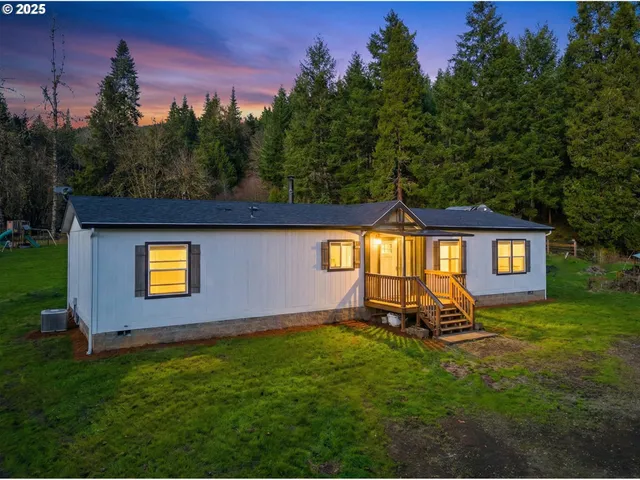 $697,000 | 39557 Little Fall Creek Road, Fall Creek, OR 97438