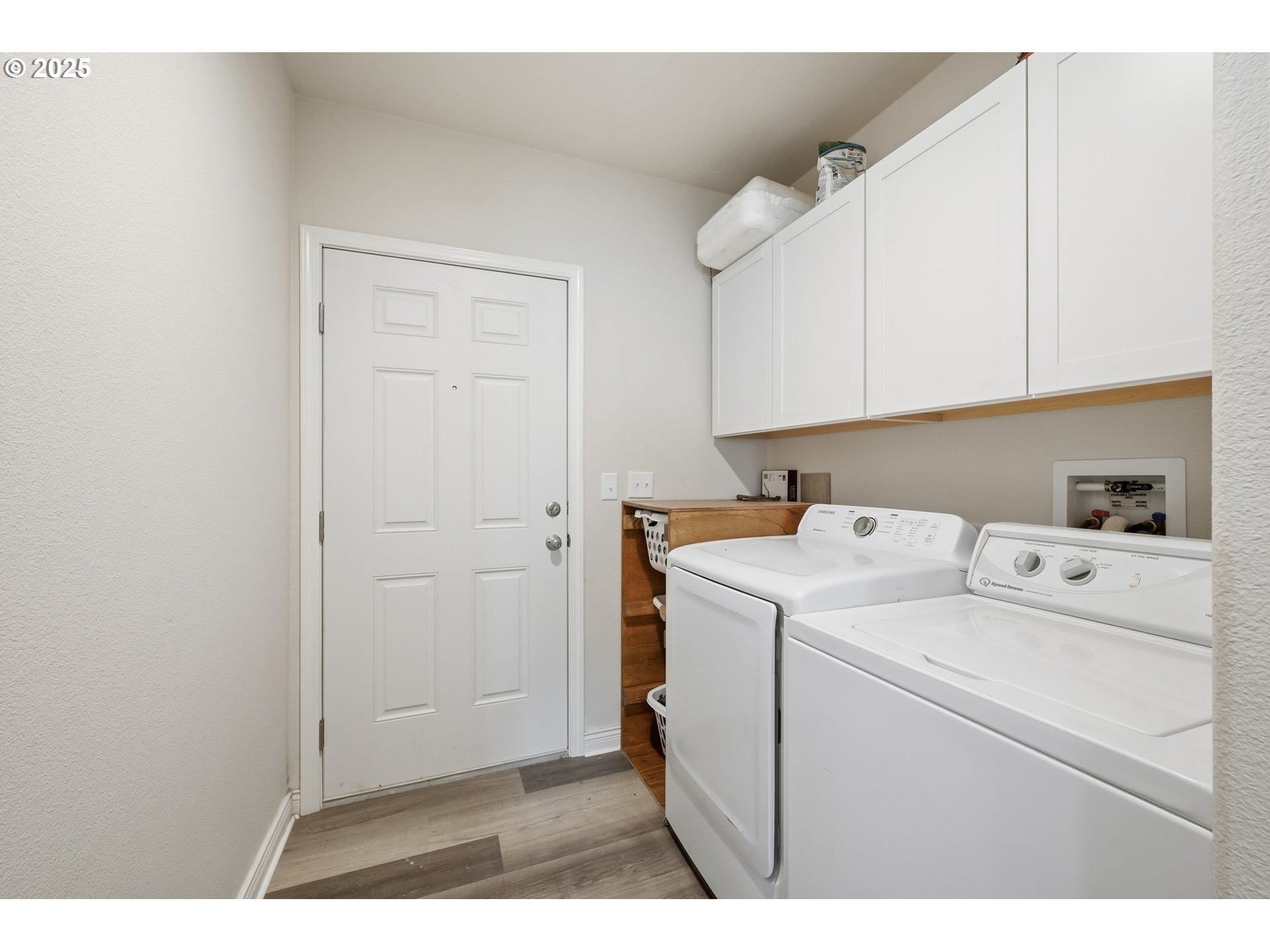 39557 Little Fall Creek Road Fall Creek, OR 97438 - Photo 29 of 43 a utility room with dryer and washer
