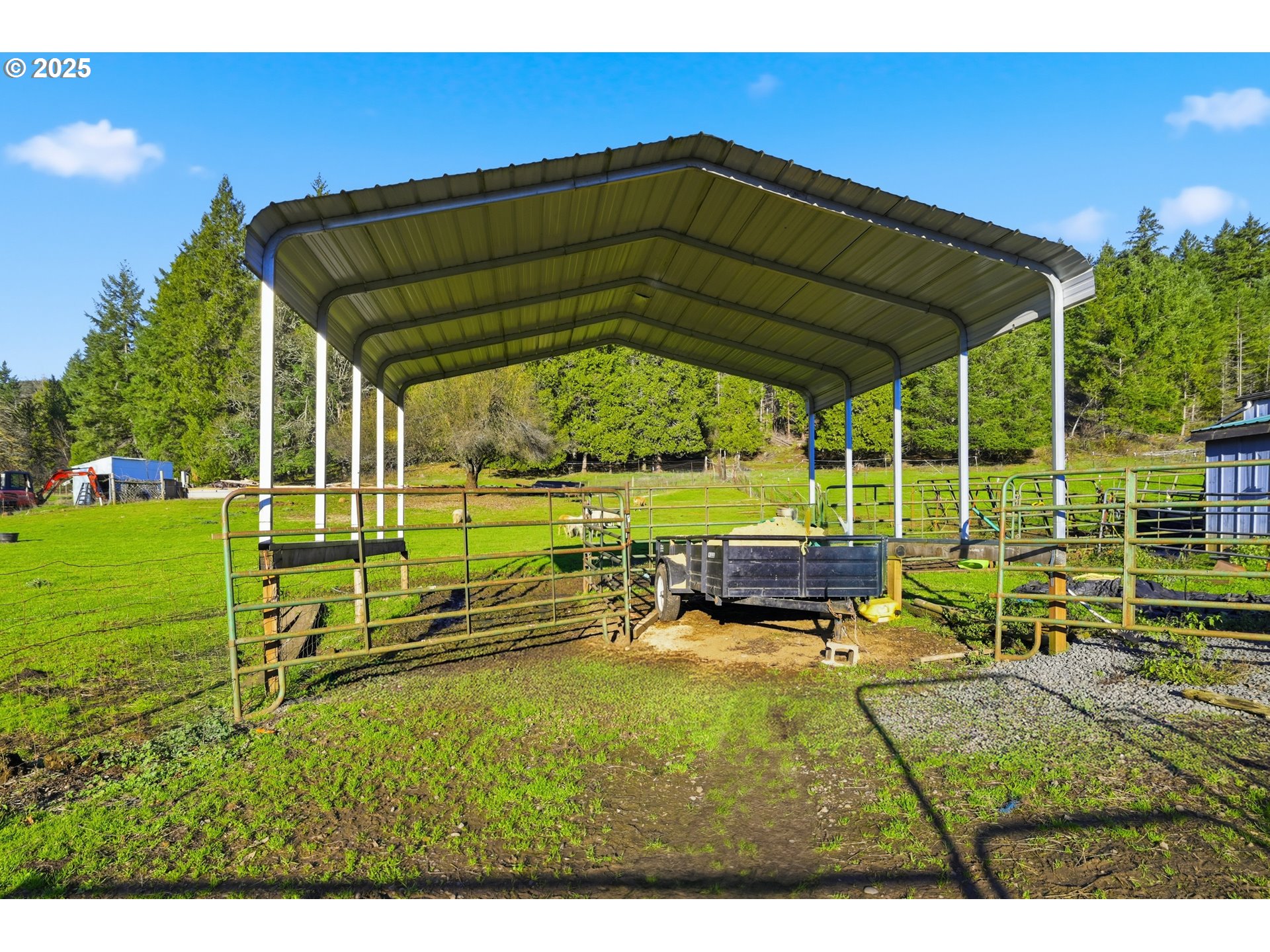 39557 Little Fall Creek Road Fall Creek, OR 97438 - Photo 39 of 43 a view of an outdoor sitting area