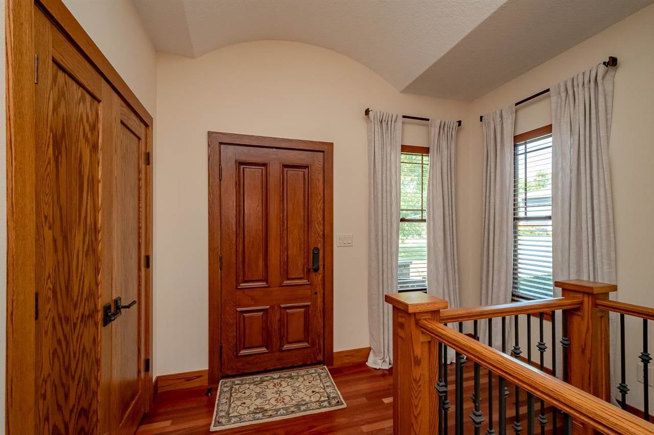 3128 EastView Cir Drive Riverside, IA 52327 - Photo 4 of 44 Gallery Image 4