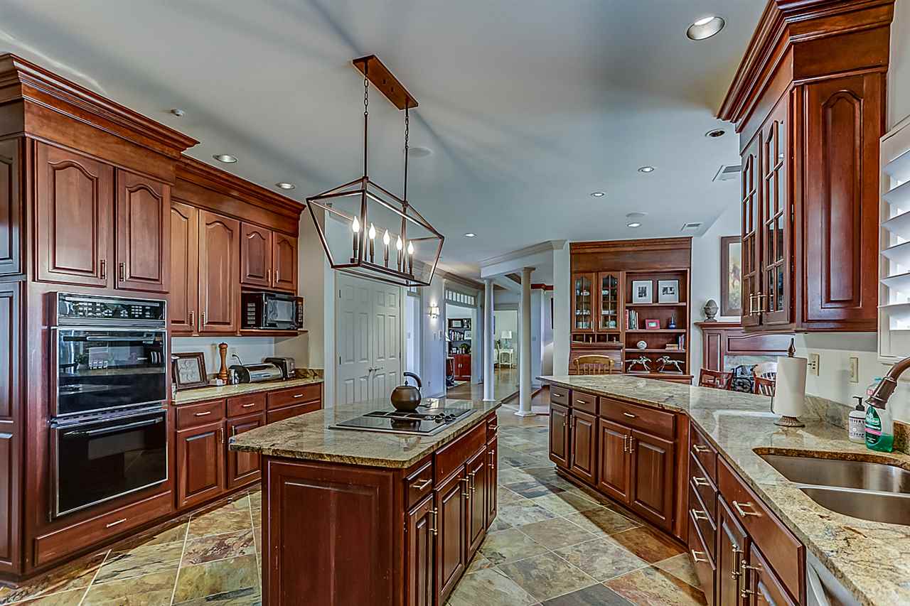 9861 East Holmes Road Collierville, TN 38017 - Photo 3 of 24