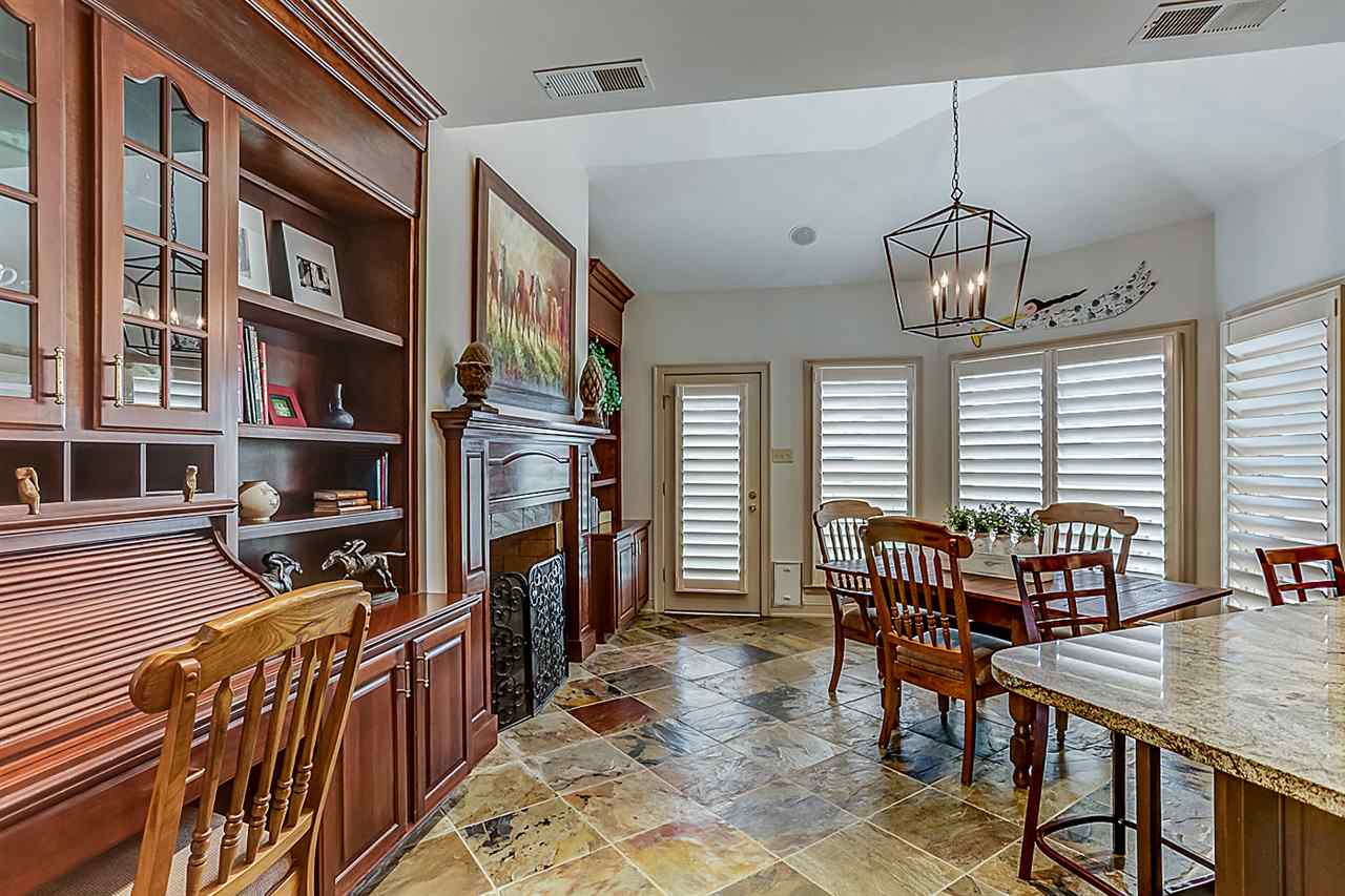 9861 East Holmes Road Collierville, TN 38017 - Photo 4 of 24