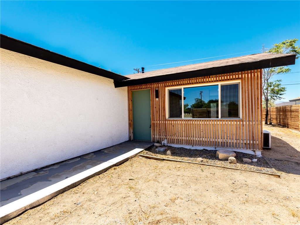 62044 Valley View Circle Joshua Tree, CA 92252 - Photo 4 of 37
