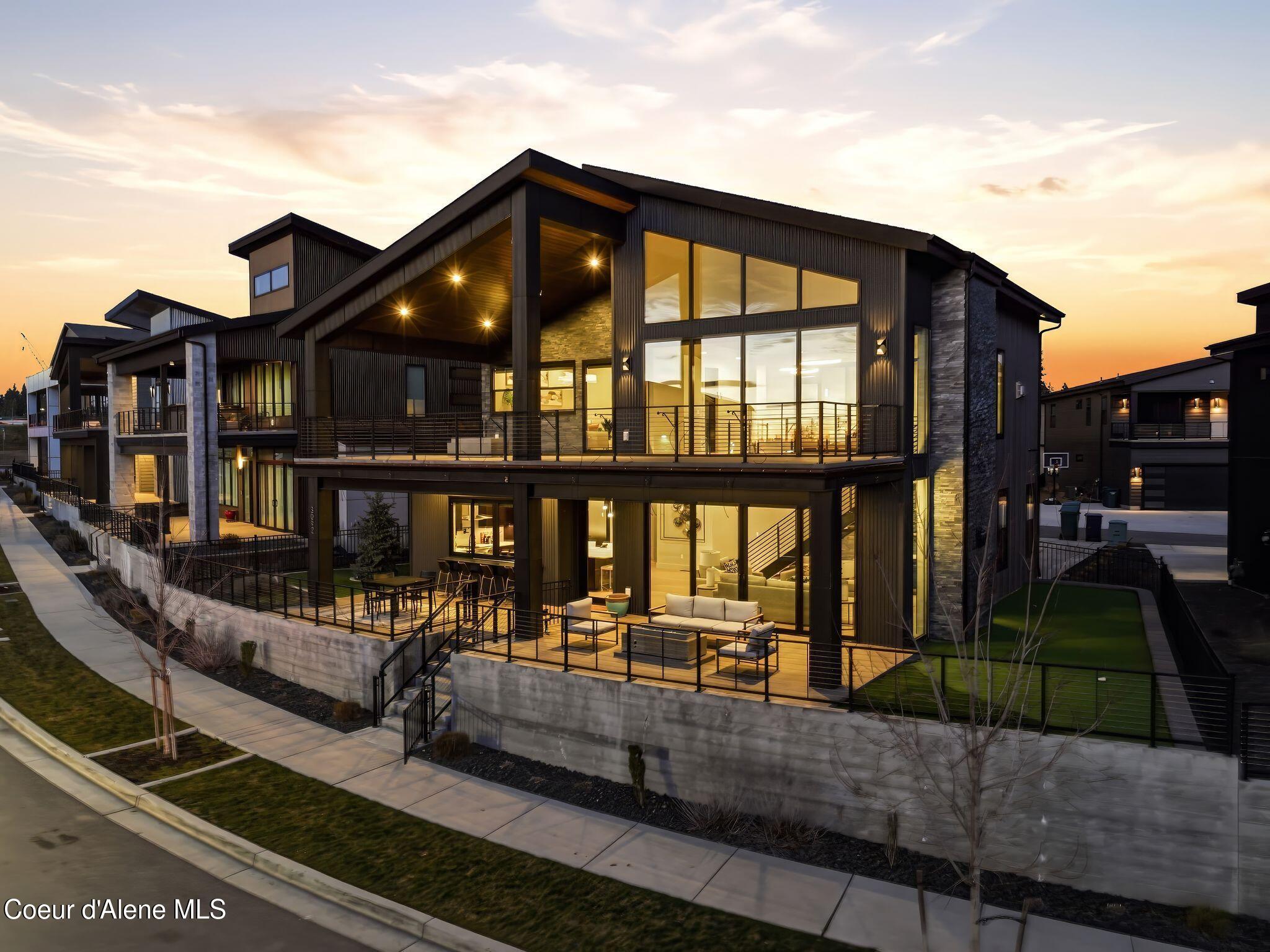 3092 North Atlas Road Coeur D'Alene, ID 83814 - Photo 2 of 41 Exterior