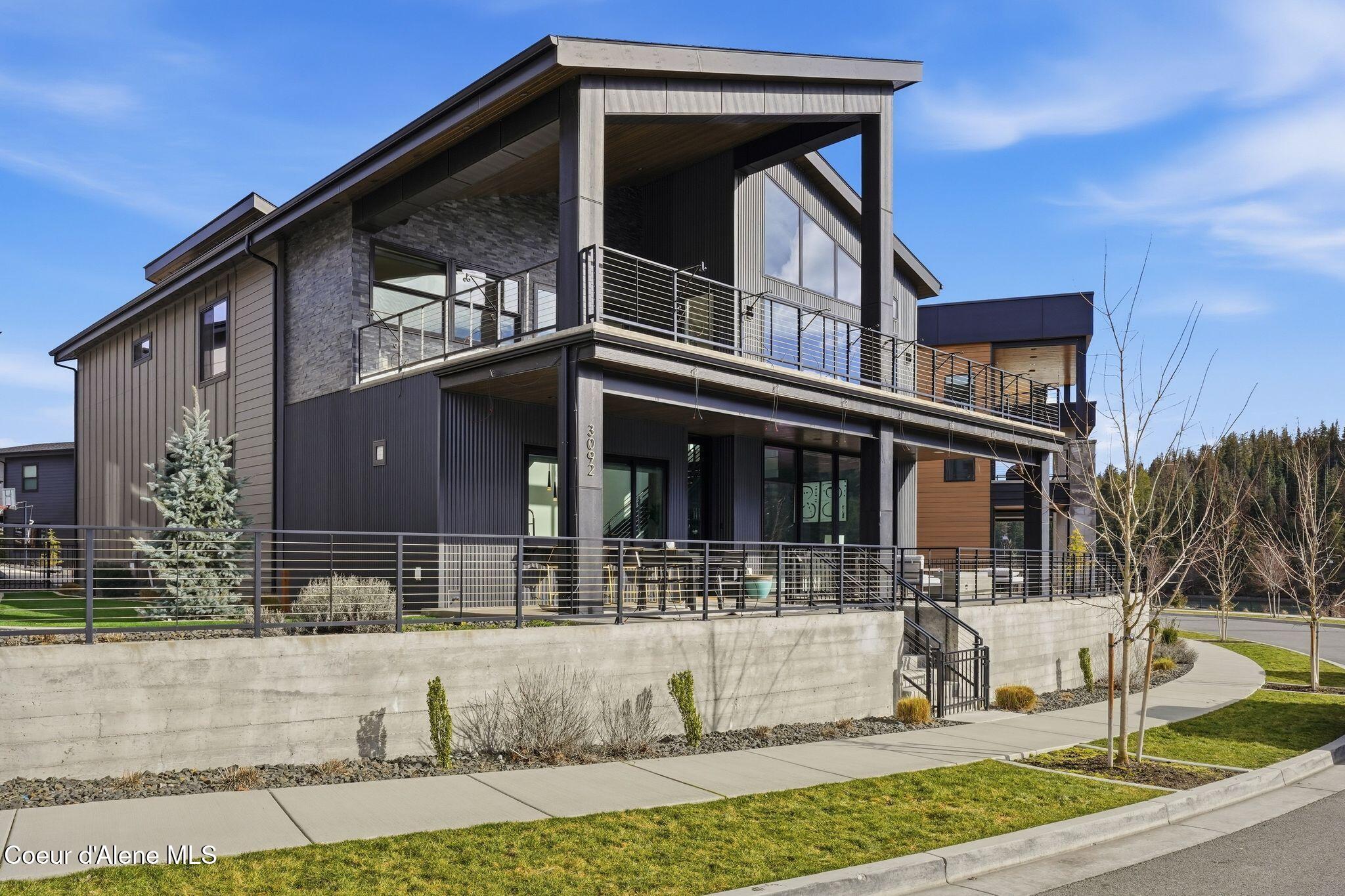 3092 North Atlas Road Coeur D'Alene, ID 83814 - Photo 3 of 41 Exterior