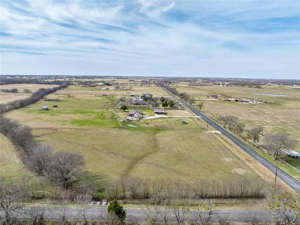 $280,000 | 9061 Crow Wright Road, Sanger, TX 76266