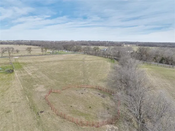 $280,000 | 9061 Crow Wright Road, Sanger, TX 76266