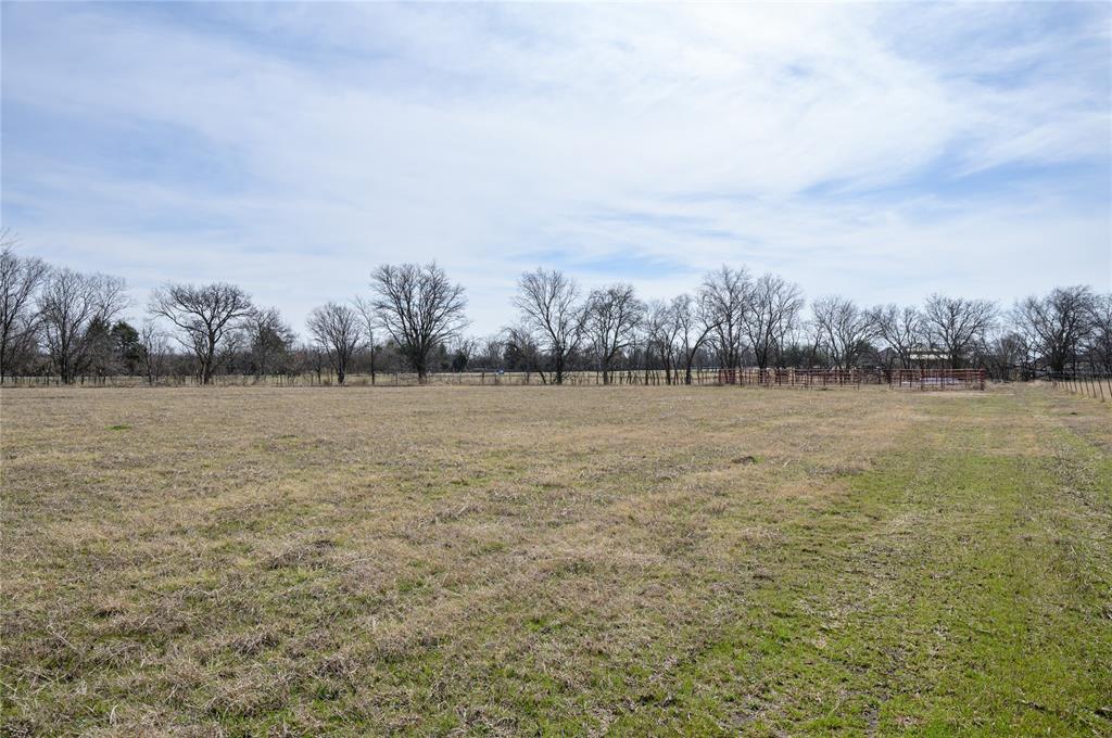 9061 Crow Wright Road Sanger, TX 76266 - Photo 34 of 37