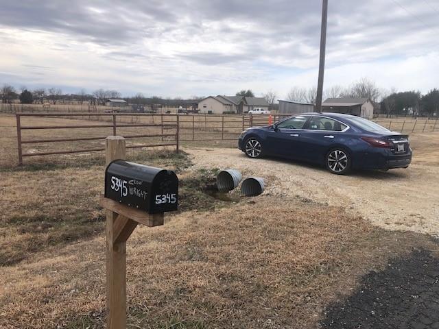 9061 Crow Wright Road Sanger, TX 76266 - Photo 5 of 37