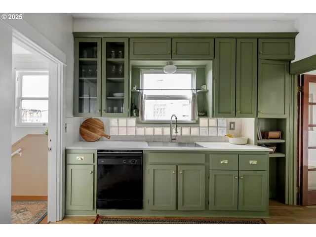 $619,000 | 5727 Northeast 15th Avenue, Portland, OR 97211