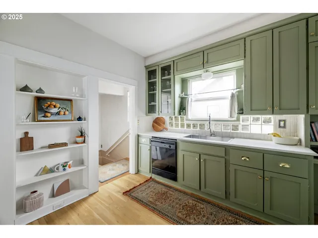 $619,000 | 5727 Northeast 15th Avenue, Portland, OR 97211