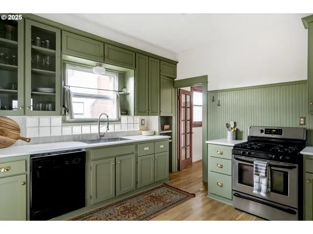 $619,000 | 5727 Northeast 15th Avenue, Portland, OR 97211