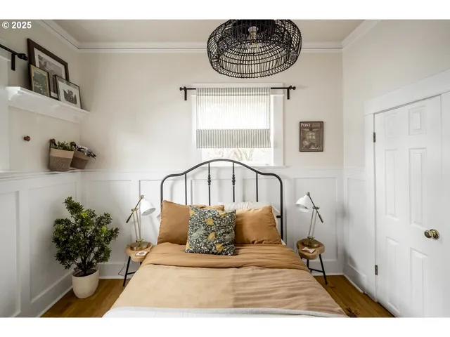 $619,000 | 5727 Northeast 15th Avenue, Portland, OR 97211