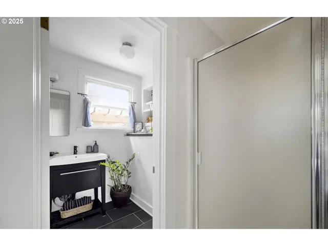 $619,000 | 5727 Northeast 15th Avenue, Portland, OR 97211