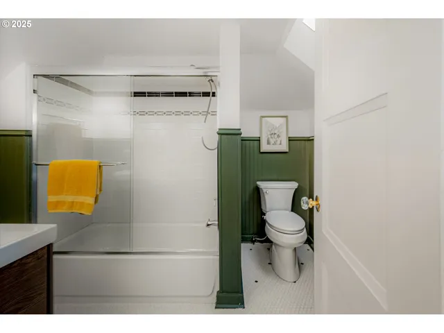 $619,000 | 5727 Northeast 15th Avenue, Portland, OR 97211