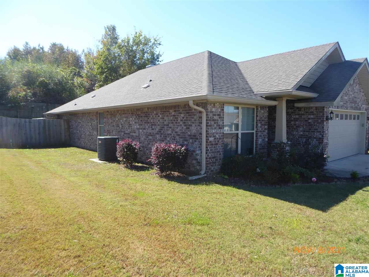 117 Crisfield Circle Alabaster, AL 35007 - Photo 2 of 12