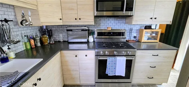 $2,800 | 10551 Karmont Avenue, South Gate, CA 90280