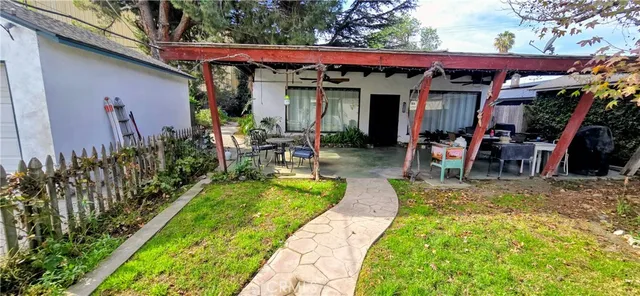 $2,800 | 10551 Karmont Avenue, South Gate, CA 90280