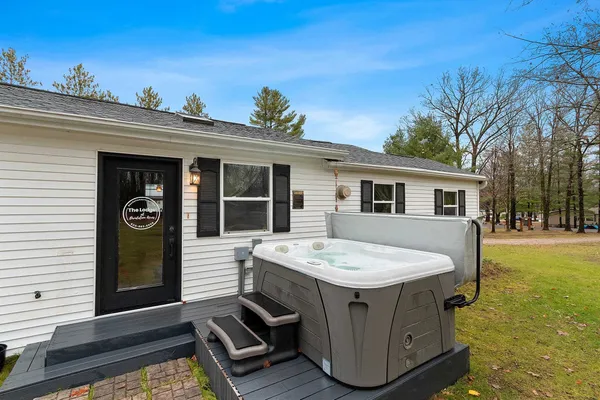$539,900 | N7853 Noquebay Road, Crivitz, WI 54114