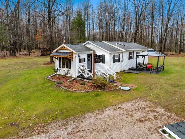 $539,900 | N7853 Noquebay Road, Crivitz, WI 54114