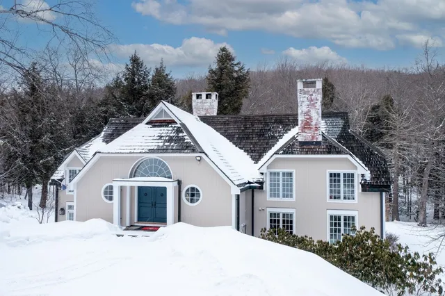 $1,350,000 | 33 Forest Haunts Road, Winhall, VT 05343