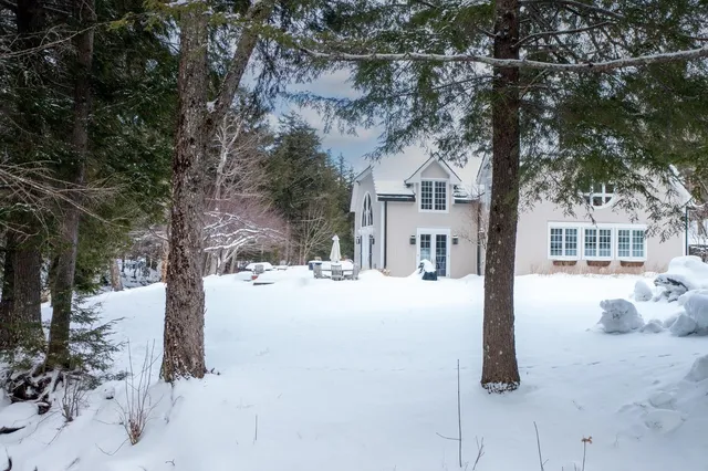 $1,350,000 | 33 Forest Haunts Road, Winhall, VT 05343
