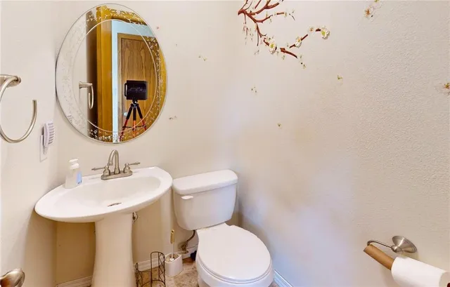 $374,900 | 1214 Linden Terrace, Neosho, MO 64850