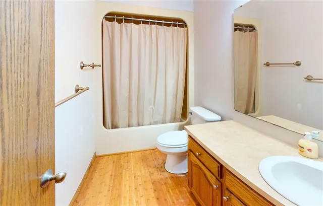 $374,900 | 1214 Linden Terrace, Neosho, MO 64850