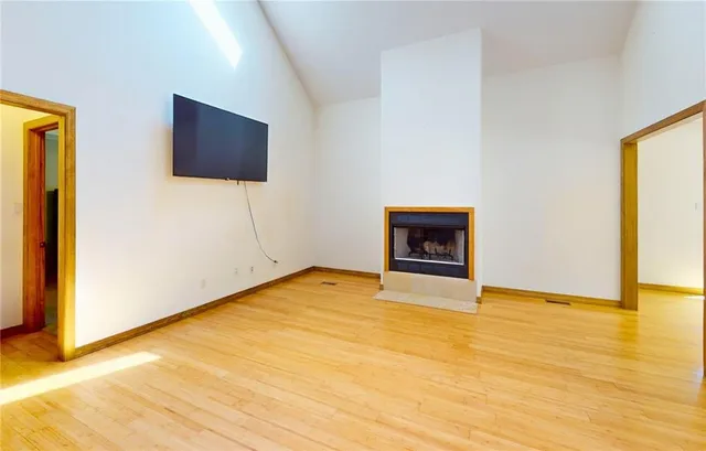 $374,900 | 1214 Linden Terrace, Neosho, MO 64850