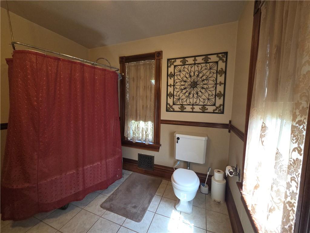 534 East Pearl Street Butler, PA 16001 - Photo 23 of 36