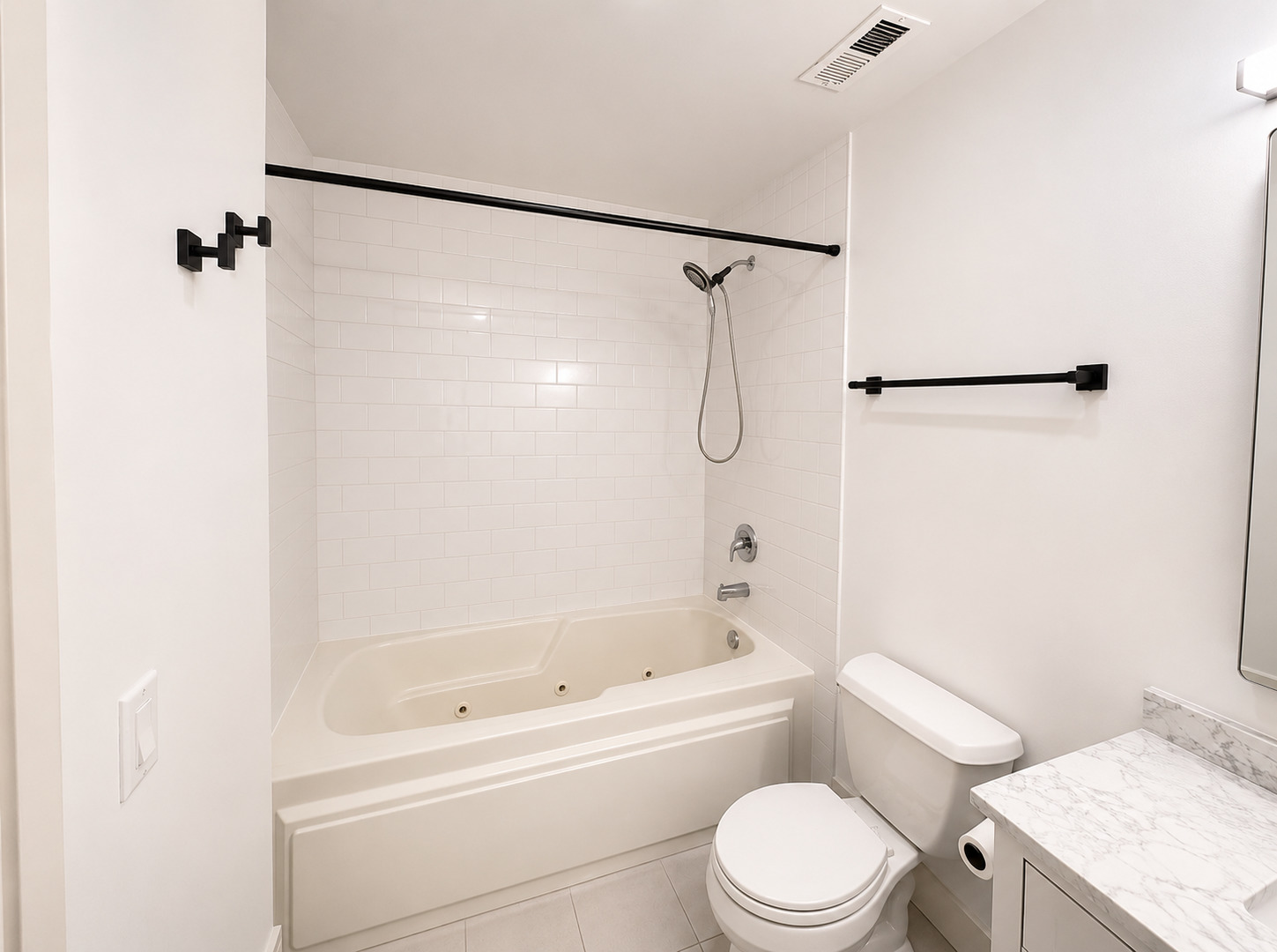 1500 West Monroe Street, Unit 123 Chicago, IL 60607 - Photo 12 of 22