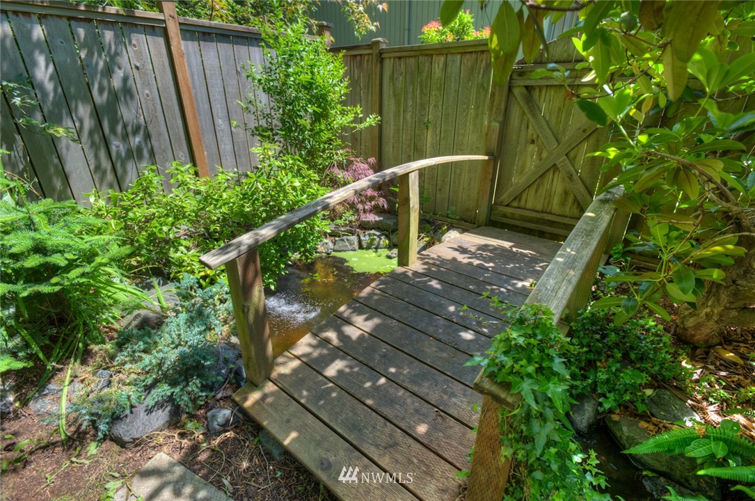 20717 Hubbard Road Lynnwood, WA 98036 - Photo 14 of 15 Gallery Image 14