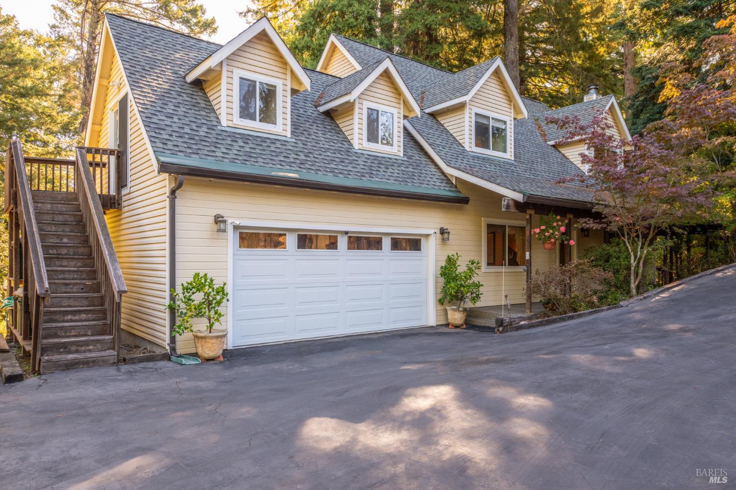 11532 Occidental Road Sebastopol, CA 95472 - Photo 1 of 35 Gallery Image 1