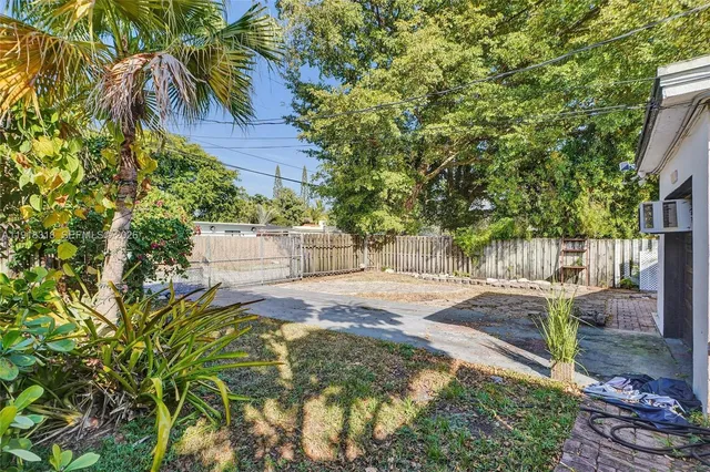 $915,000 | 1943 Rodman Street, Hollywood, FL 33020