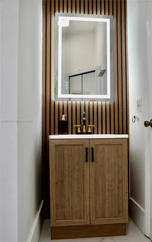 $915,000 | 1943 Rodman Street, Hollywood, FL 33020