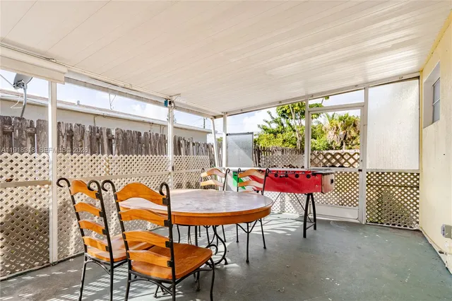 $915,000 | 1943 Rodman Street, Hollywood, FL 33020