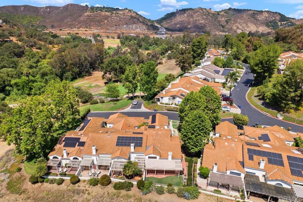 9046 Circle R Oaks Lane Escondido, CA 92026 - Photo 39 of 45