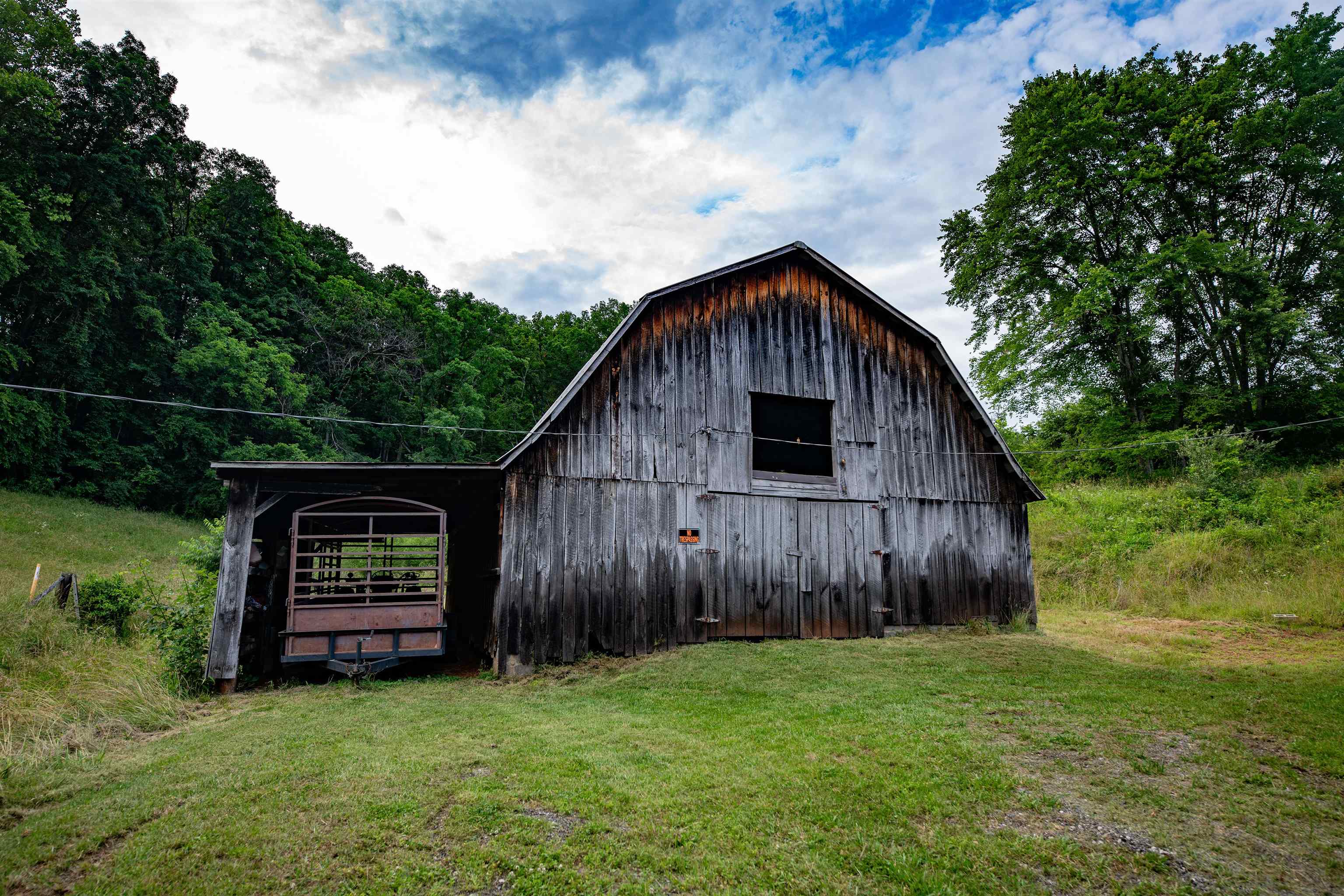 449-455 Lee Creek Road Culloden, WV 25510 - Photo 14 of 17 Gallery Image 14