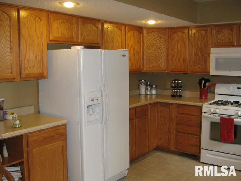 8071 East Richview Road Mount Vernon, IL 62864 - Photo 7 of 24