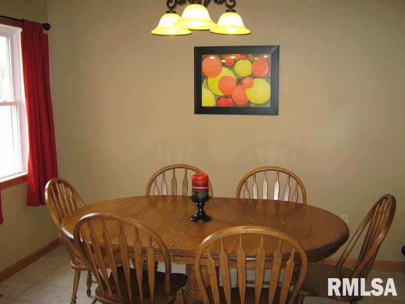 8071 East Richview Road Mount Vernon, IL 62864 - Photo 8 of 24