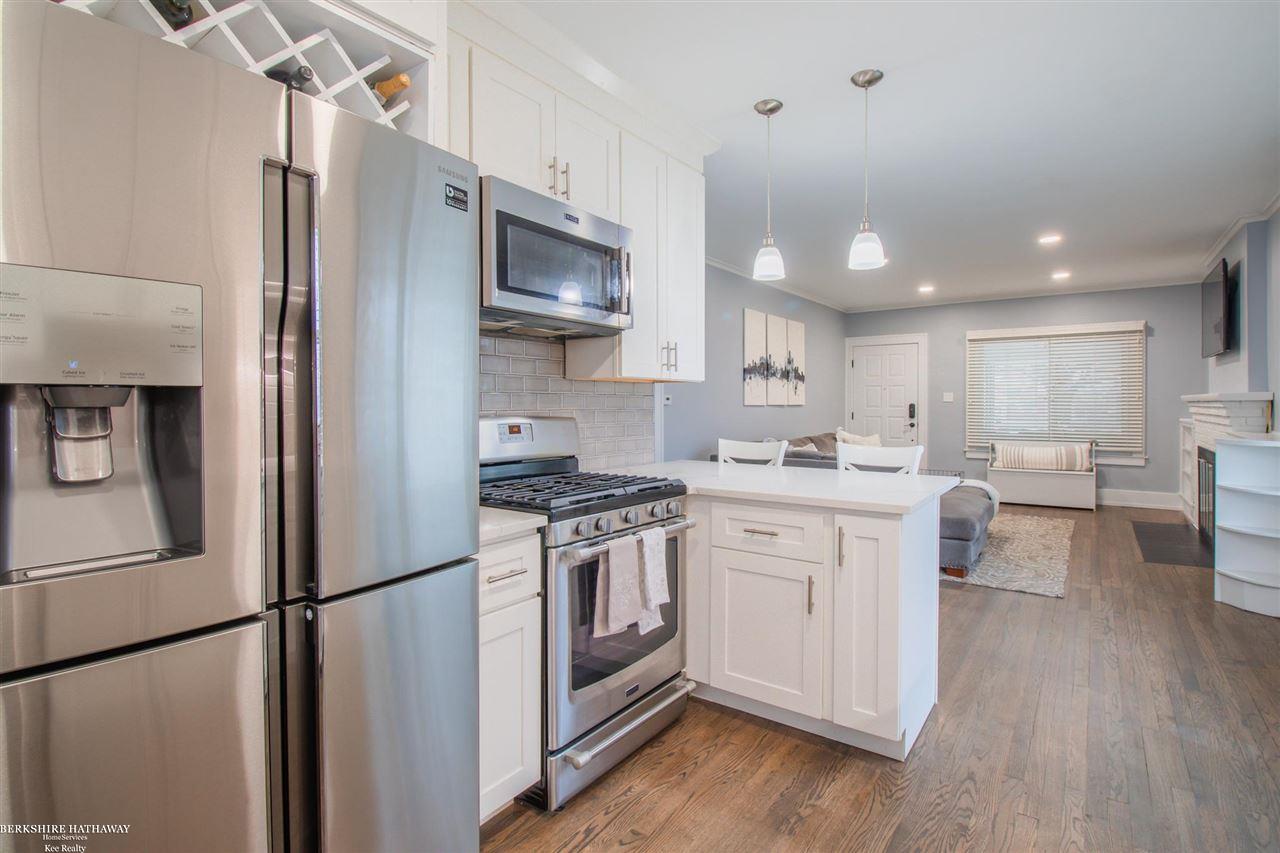 149 Woodside Road Royal Oak, MI 48073 - Photo 15 of 39 50065755-14.JPG