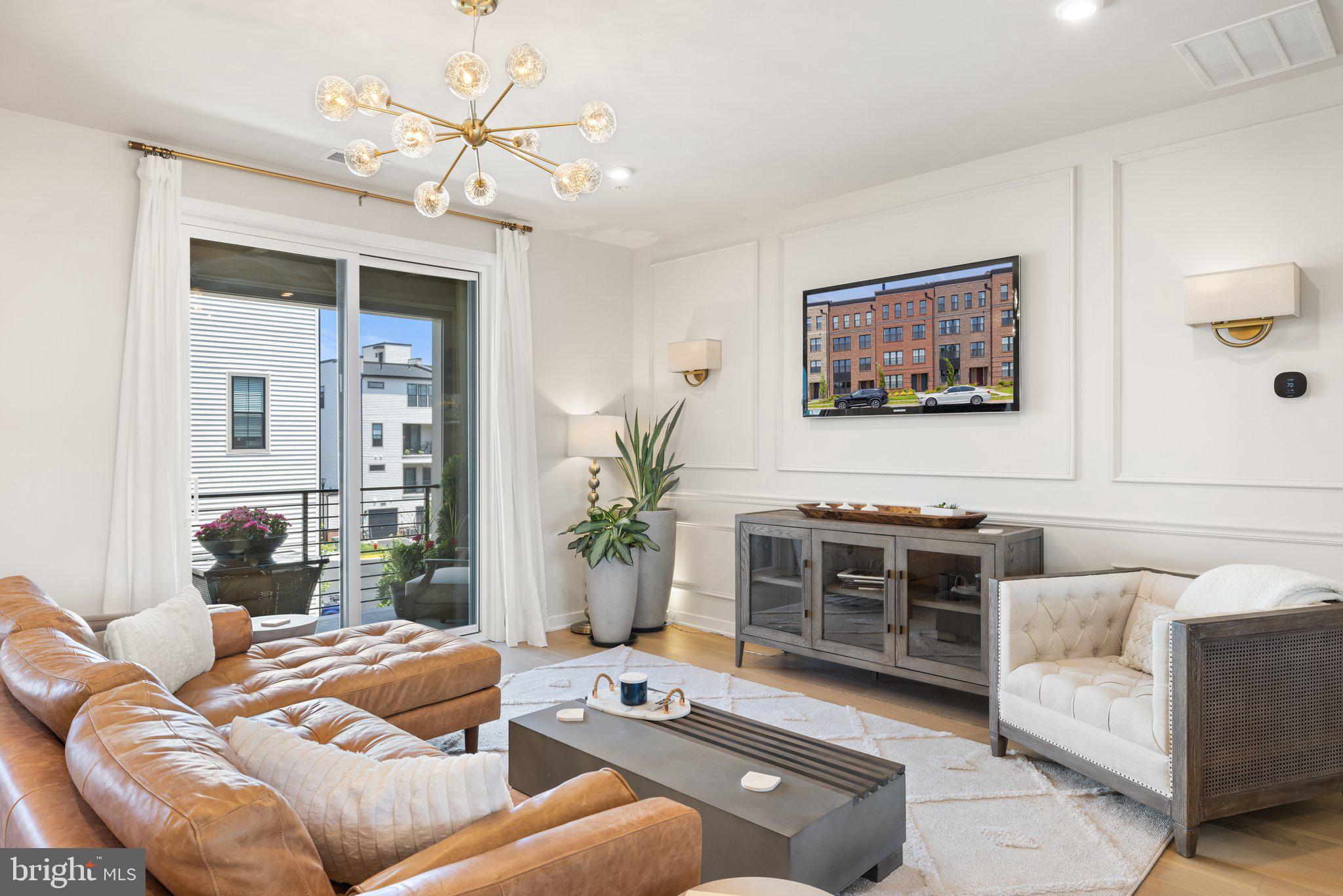 43536 Centergate Drive Ashburn, VA 20148 - Photo 12 of 60 Family room