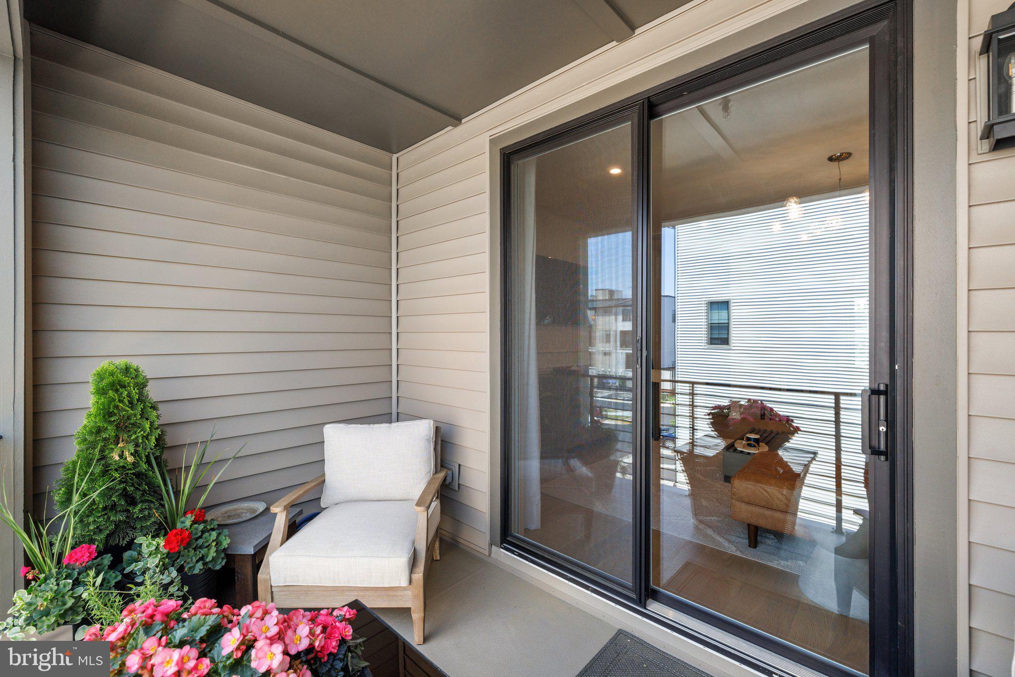 43536 Centergate Drive Ashburn, VA 20148 - Photo 15 of 60 Covered porch