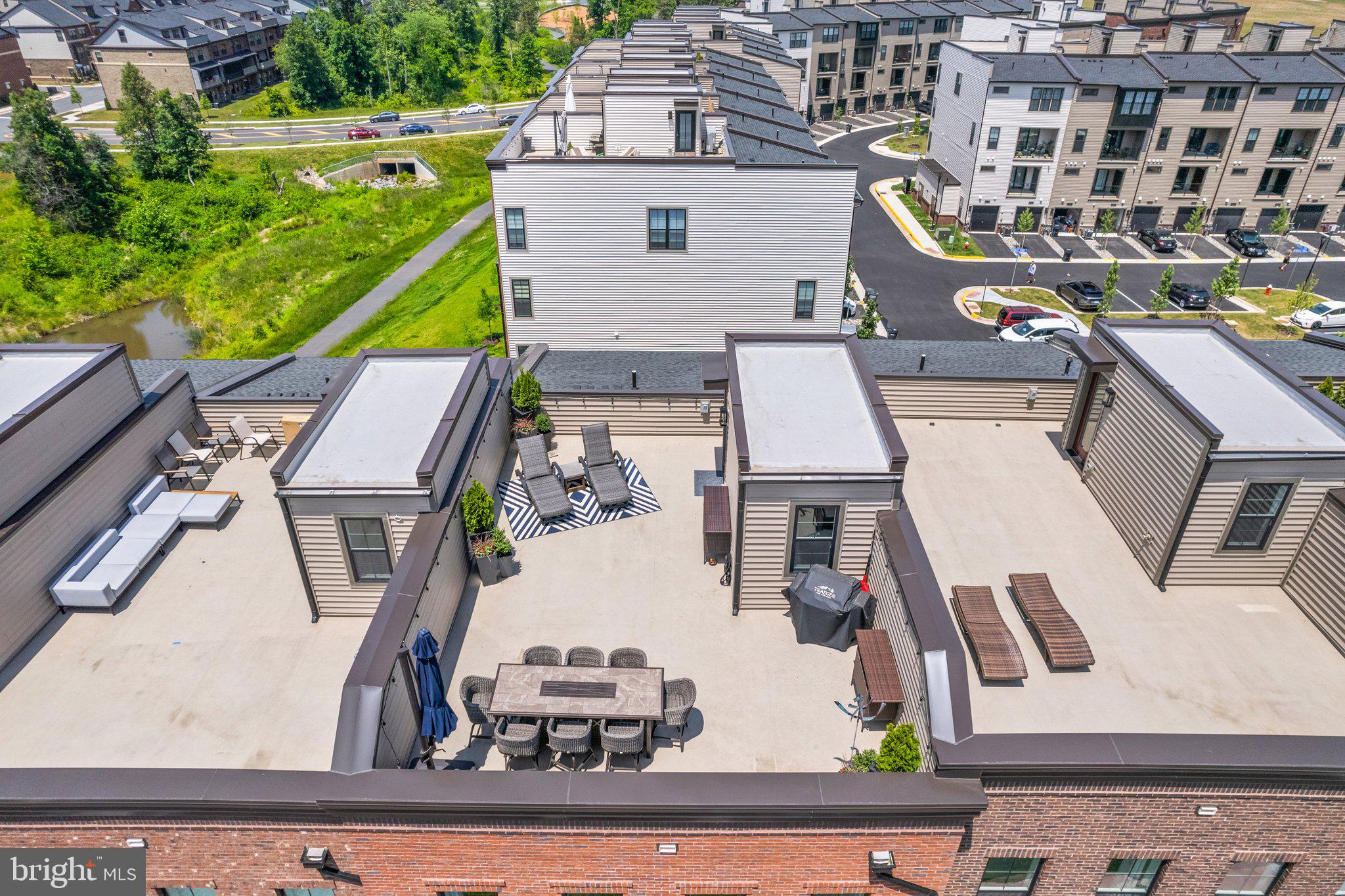 43536 Centergate Drive Ashburn, VA 20148 - Photo 46 of 60 Private rooftop terrace