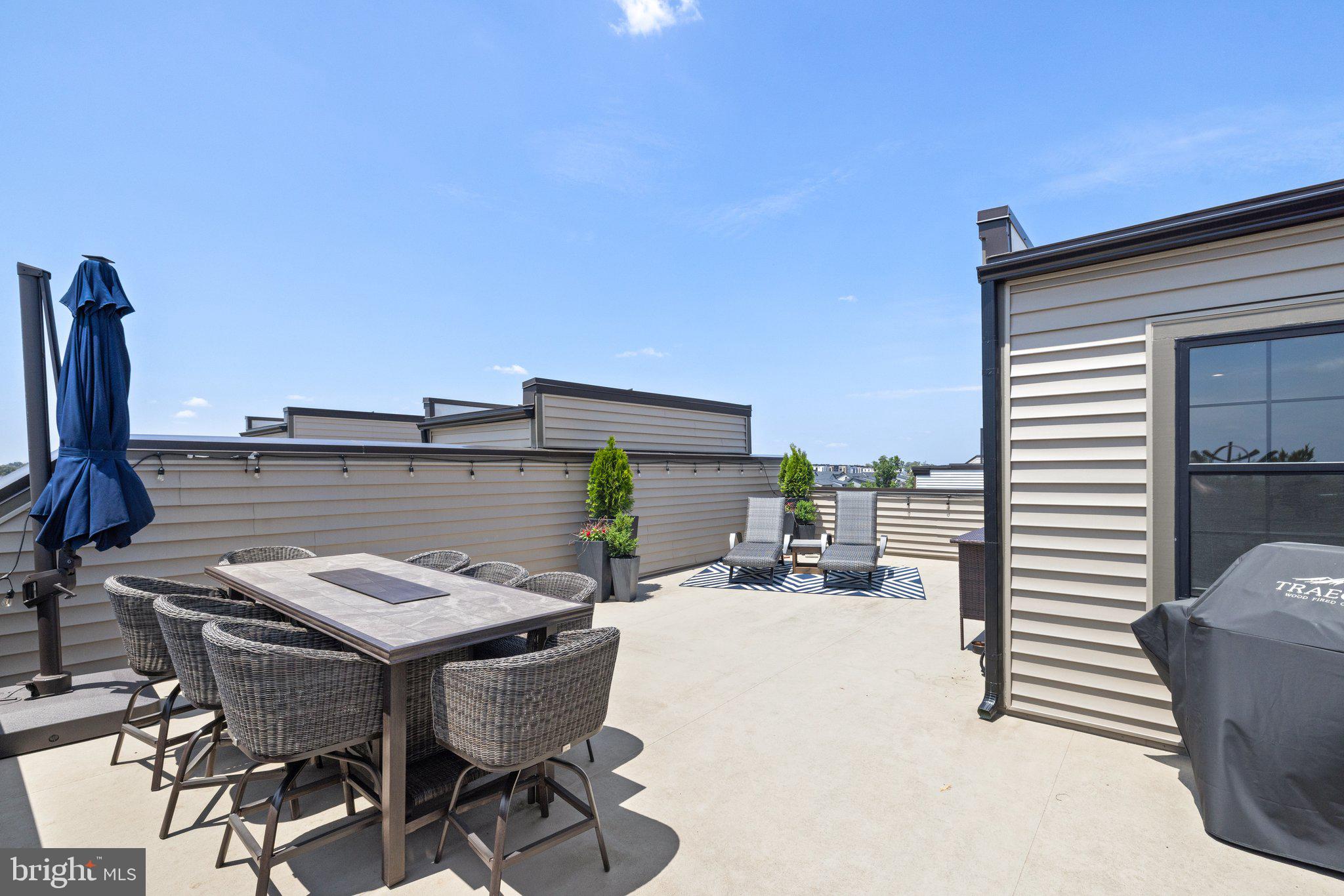 43536 Centergate Drive Ashburn, VA 20148 - Photo 52 of 60 Private rooftop terrace